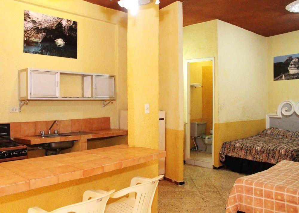Hotel Suites Elia Noemi Mérida Extérieur photo