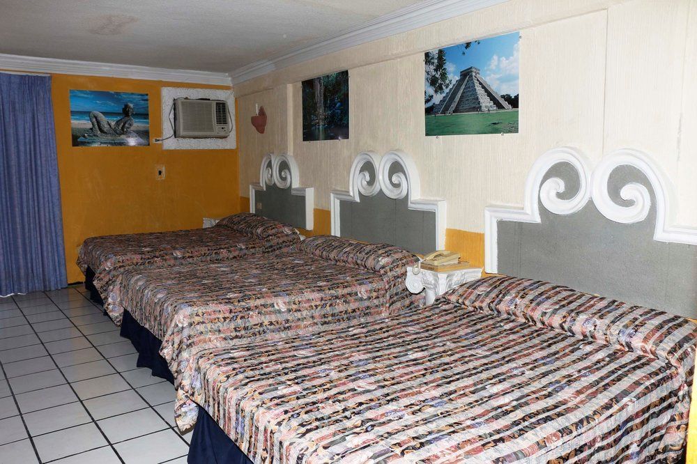 Hotel Suites Elia Noemi Mérida Extérieur photo
