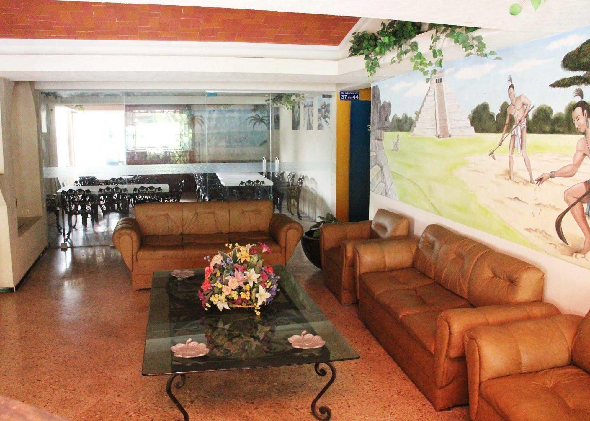 Hotel Suites Elia Noemi Mérida Extérieur photo